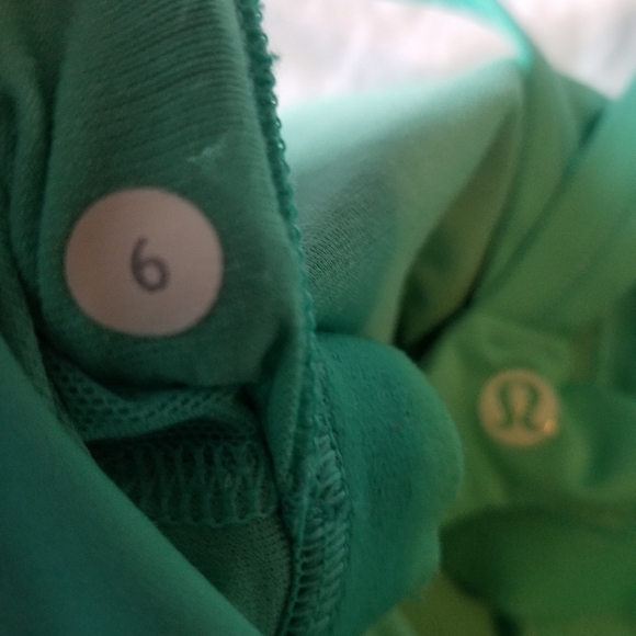 Size 6 Lululemon Bali Breeze Wrap It Up Tank Top - Picture 9 of 9